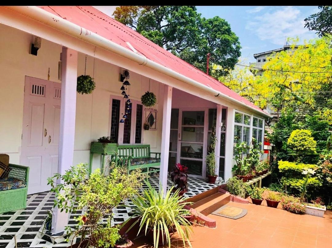 The Bhowmick'S Bungalow Tezpur Экстерьер фото